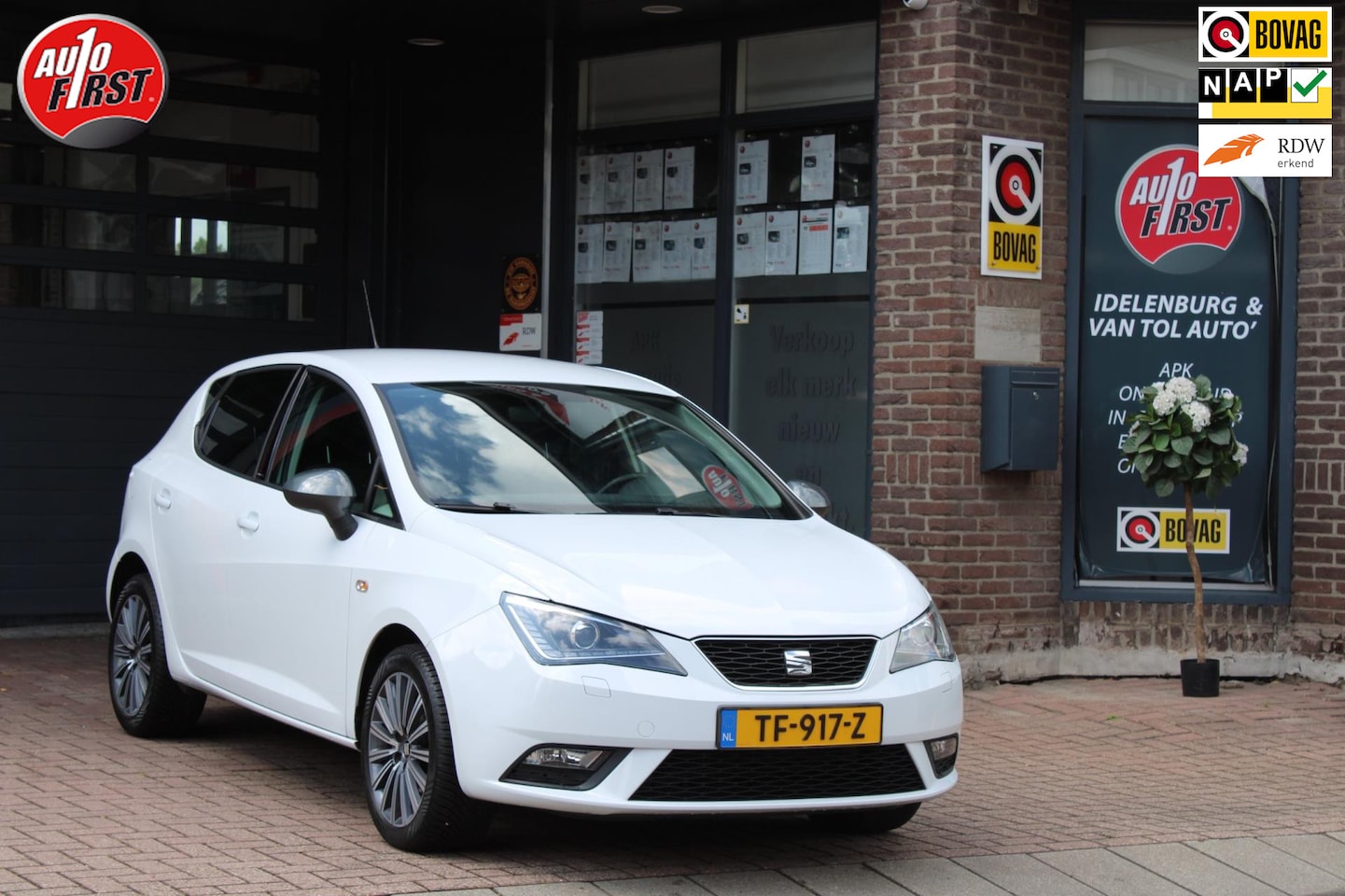 SEAT Ibiza - 1.0 TSI FR // Cruise // Audio // half leder // Led // Trekhaak - AutoWereld.nl