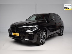 BMW X5 - XDrive45e M-SPORT / LEER / CAMERA / 20INCH / HEAD-UP / NAP / BTW
