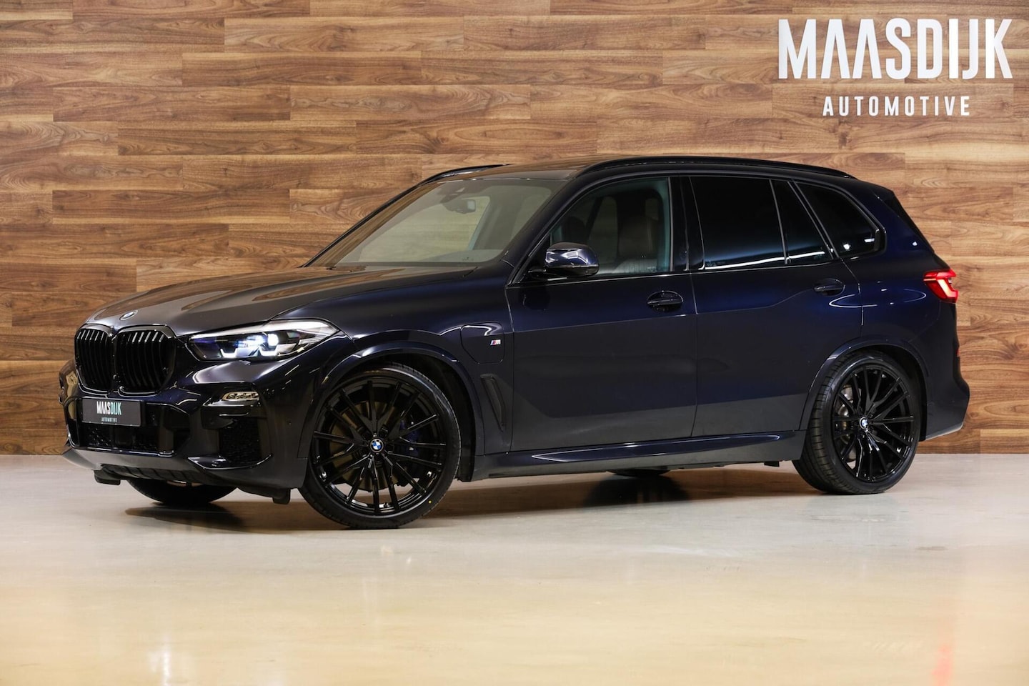 BMW X5 - xDrive45e M-Sport|Pano|ACC|Comfort|HUD|Trekhaak|H&K| - AutoWereld.nl