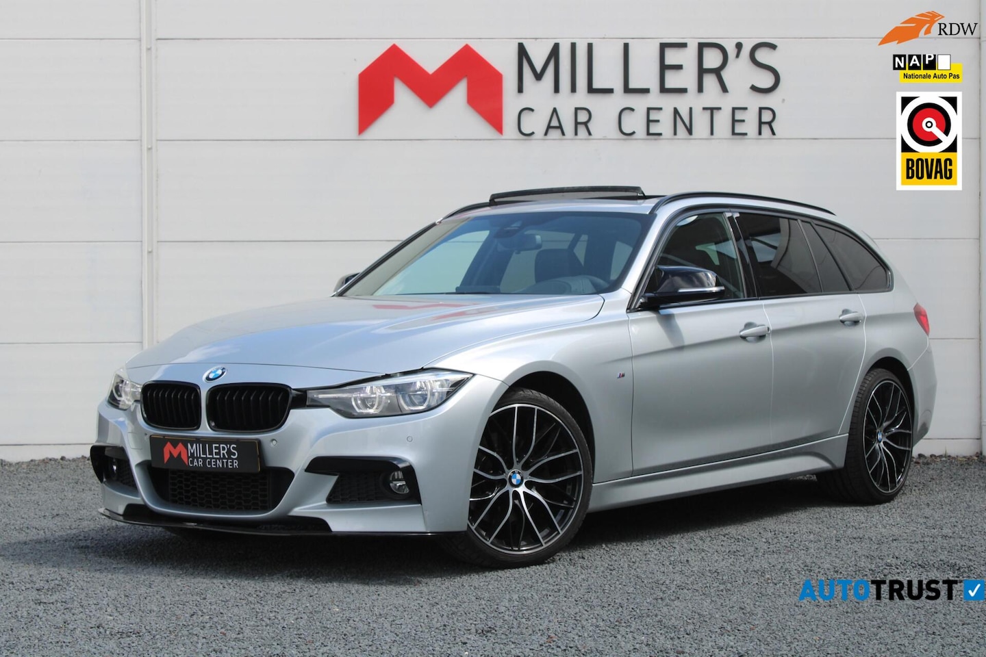 BMW 3-serie Touring - 330i xDrive M Sport Headup Pano Memory - AutoWereld.nl