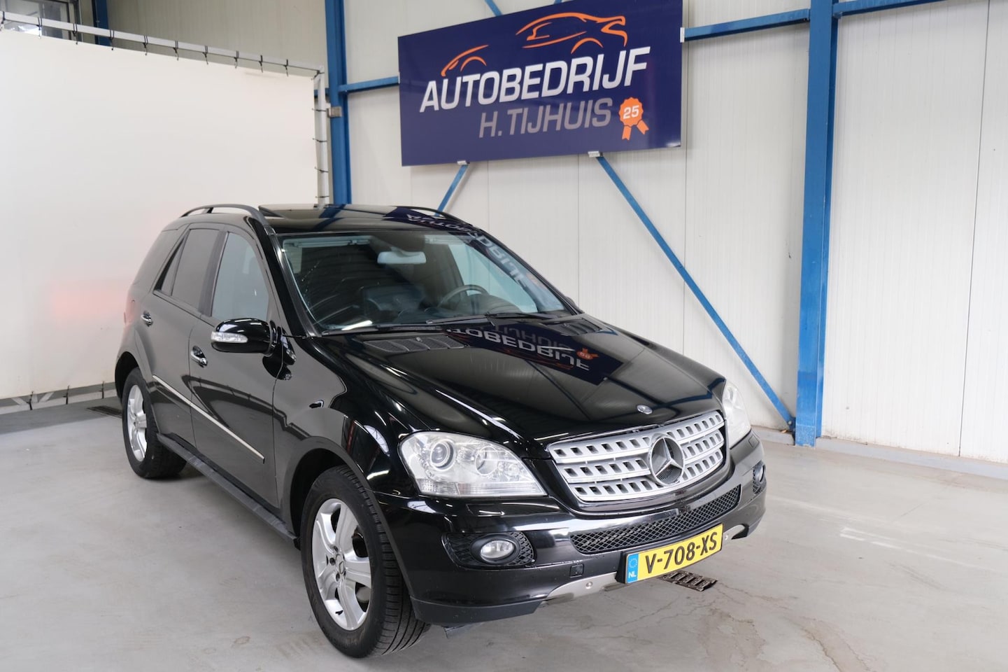 Mercedes-Benz ML-klasse - 320 CDI 4MATIC - Luchtvering, Navi, Schuifdak, Trekhaak, Grijs kenteken. - AutoWereld.nl