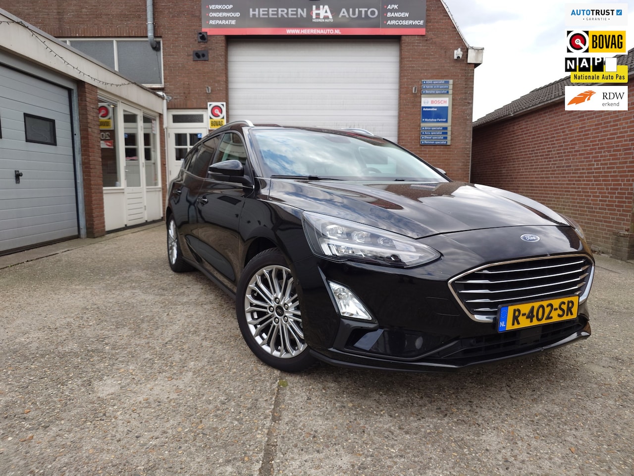 Ford Focus - 1.0 EcoBoost ST Line X Business 1.0 EcoBoost ST Line X Business, Camera, Cruise control - AutoWereld.nl