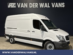 Mercedes-Benz Sprinter - 316 CDI 164pk L2H2 Euro6 Airco | 2800kg Trekhaak | Cruisecontrol Parkeersensoren, Chauffeu