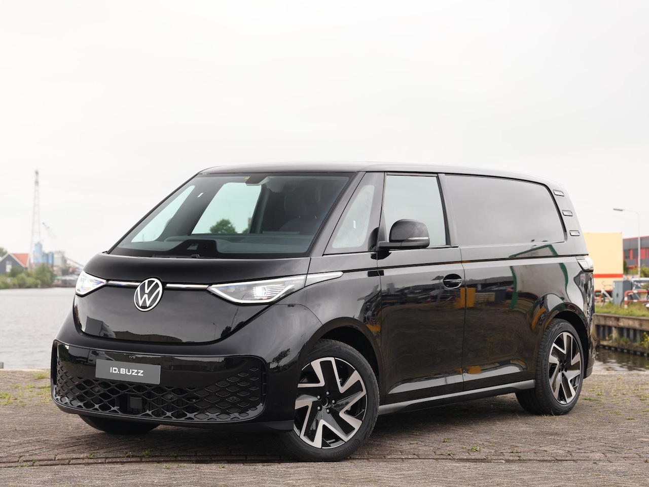 Volkswagen ID. Buzz Cargo - Bedrijfswagens Bulli Edition 250 kW (340 pk) 4Motion | ACC | LED | 360 Camera | Alarm | 2 - AutoWereld.nl
