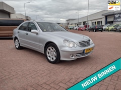 Mercedes-Benz C-klasse - 180 K. Classic MOOIE AUTO BEL 0619590613 ARCO