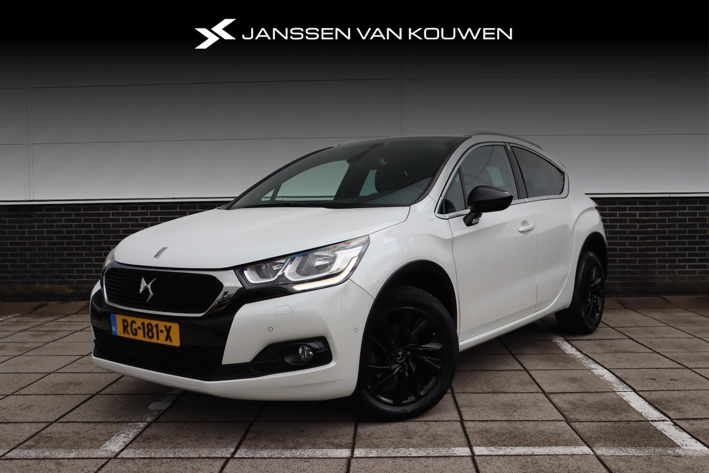 DS 4 Crossback - 1.2 PureTech Chic * Apple Carplay * Clima * Dealer Onderhouden * - AutoWereld.nl