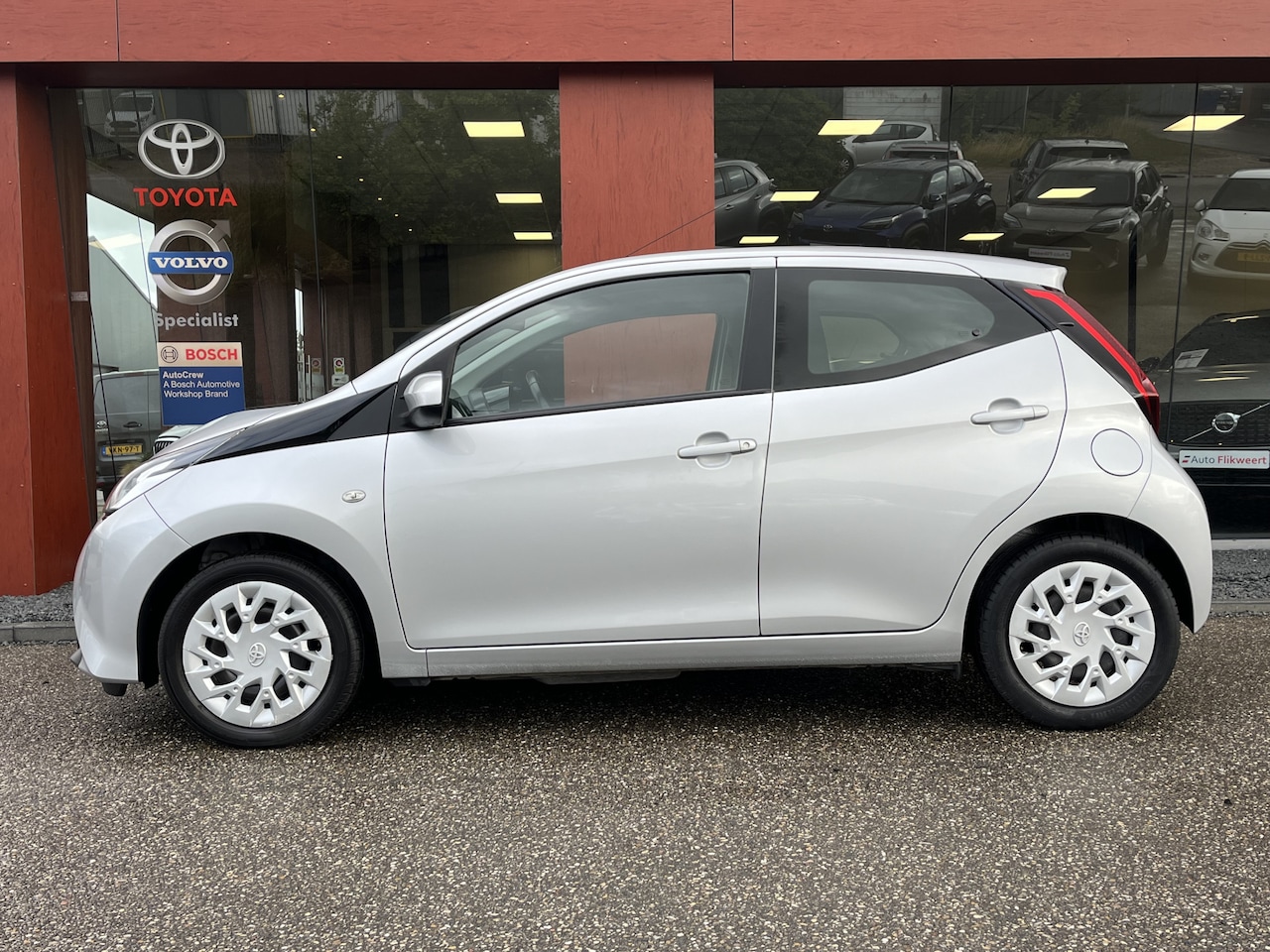 Toyota Aygo - 1.0 VVT-i x-Fun | Airco | Radio | Bluetooth - AutoWereld.nl