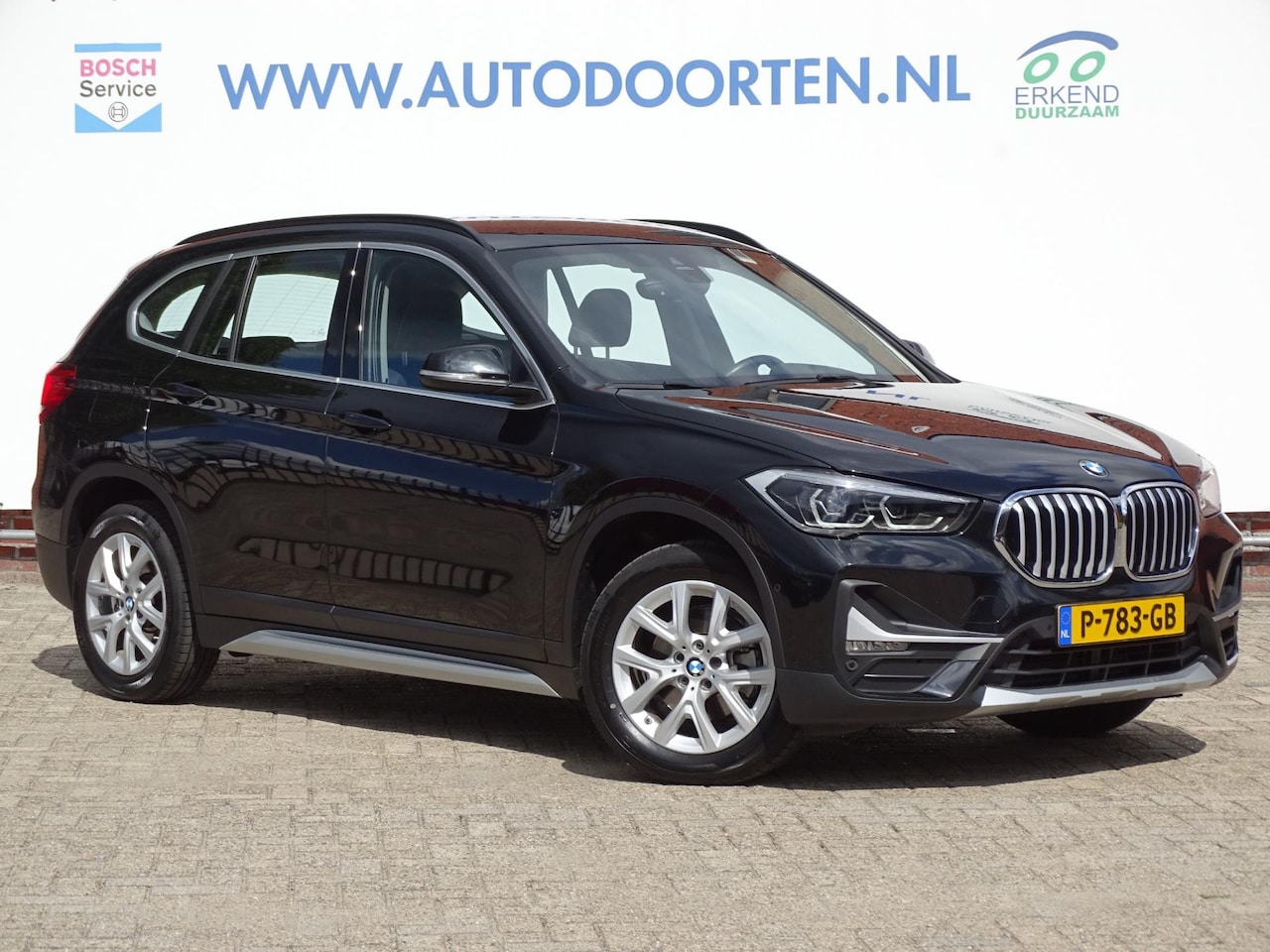 BMW X1 - SDrive18i High Executive|TREKHAAK|LEDER|AUTOMAAT| - AutoWereld.nl