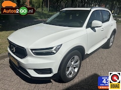 Volvo XC40 - 2.0 T4 Momentum