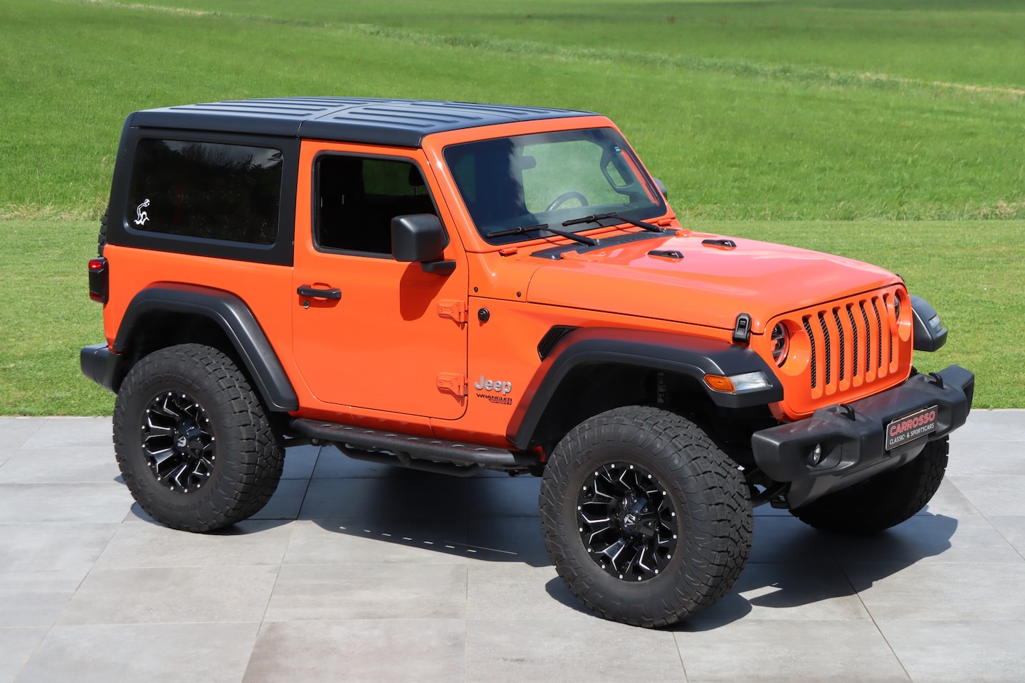 Jeep Wrangler - 2.0T Rubicon - Higher suspension, special terrain wheels - AutoWereld.nl