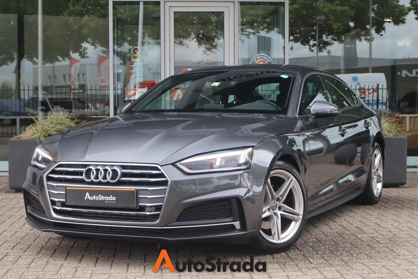 Audi A5 Sportback - 35 S-Line TFSI 150pk | LED | Climate | Cruise | Navi | Carplay | Bluetooth | Half Leder - AutoWereld.nl