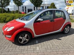 Smart Forfour - 1.0 Edition NL airco trekhaak elek. ramen