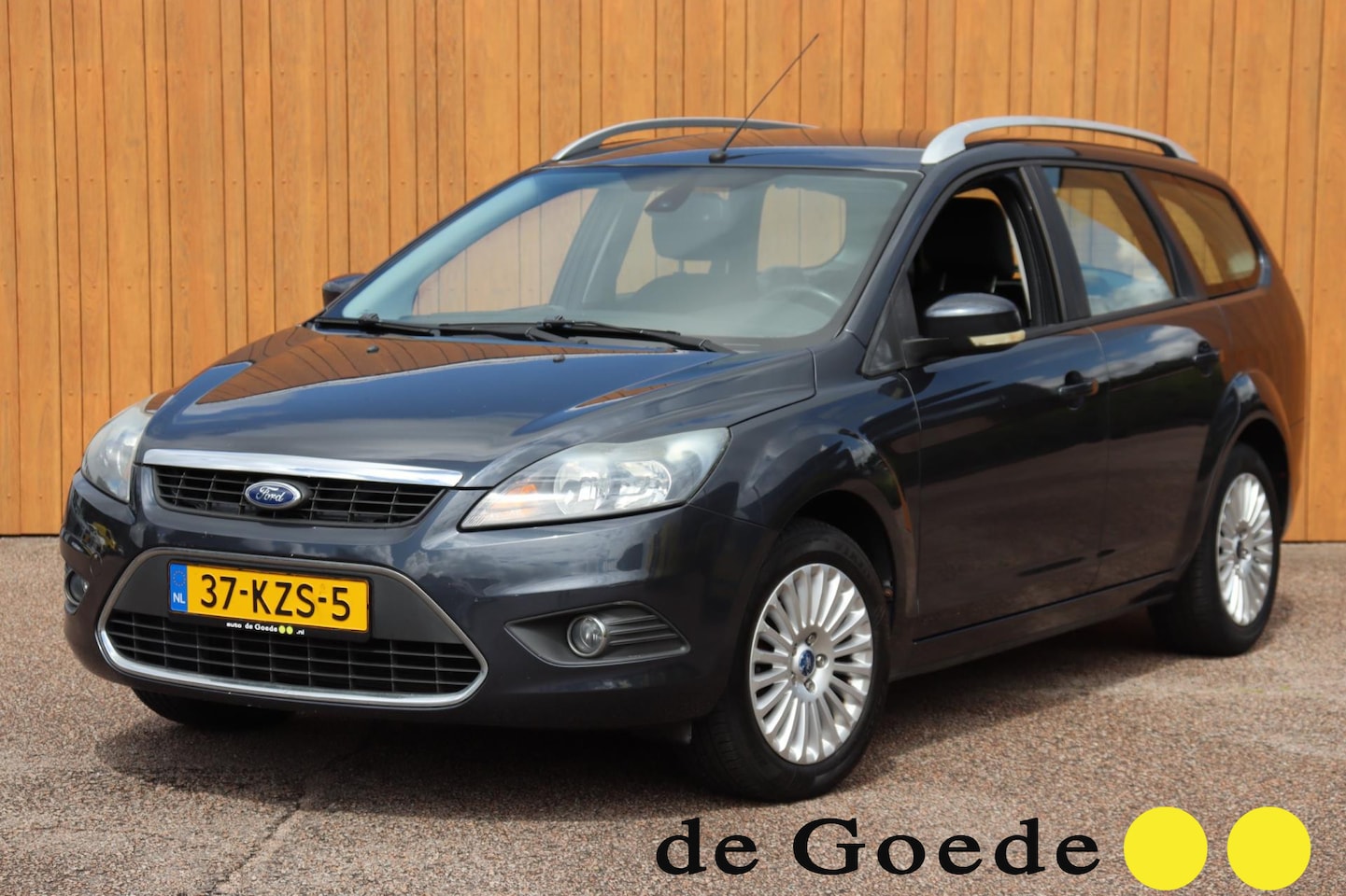 Ford Focus Wagon - 1.8 Limited org-NL trekhaak navigatie - AutoWereld.nl