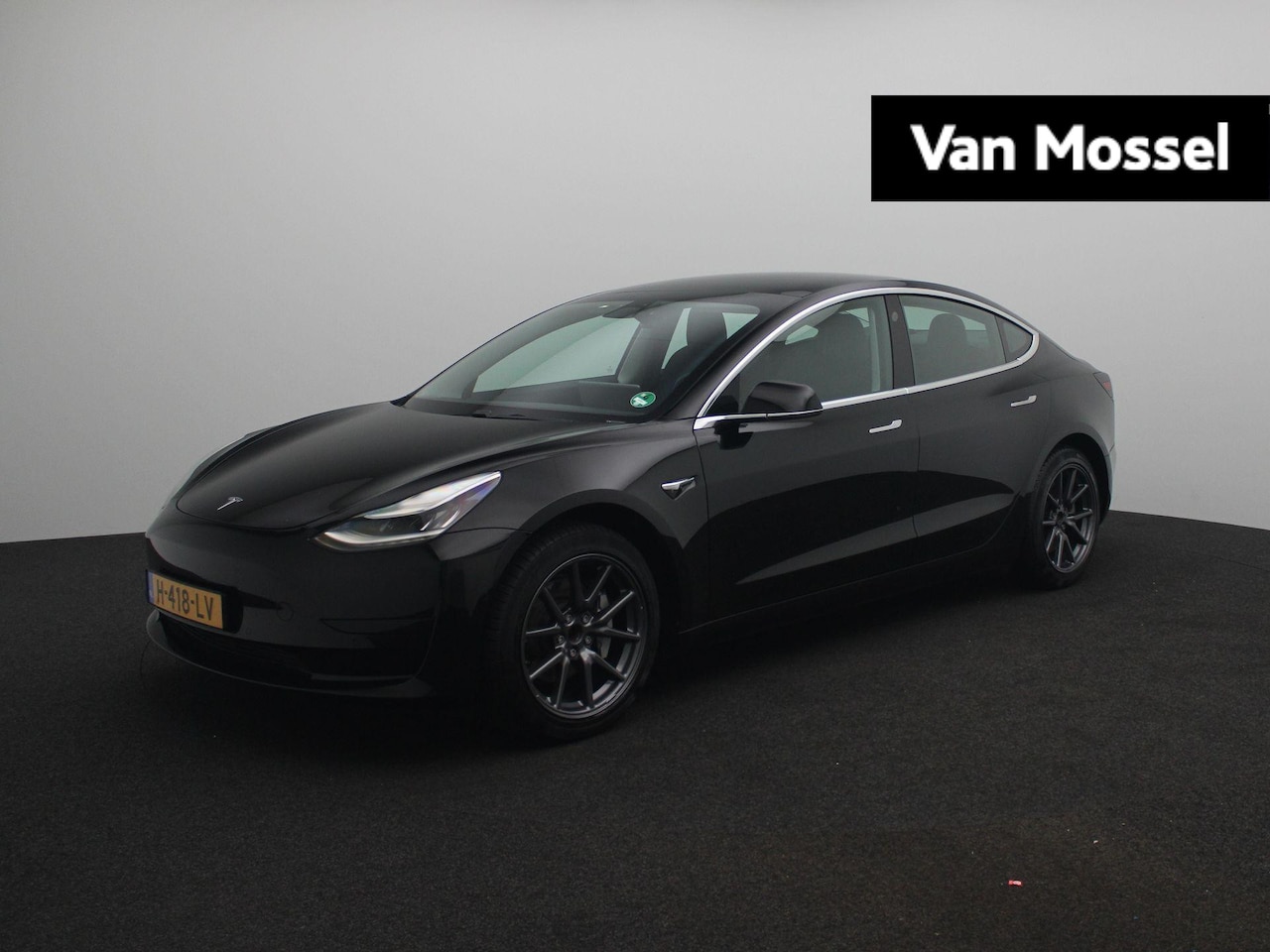 Tesla Model 3 - 60 kWh Standard Plus RWD | 1e-Eigenaar | Panoramadak | Leder | 18'' Velgen | Led Koplampen - AutoWereld.nl