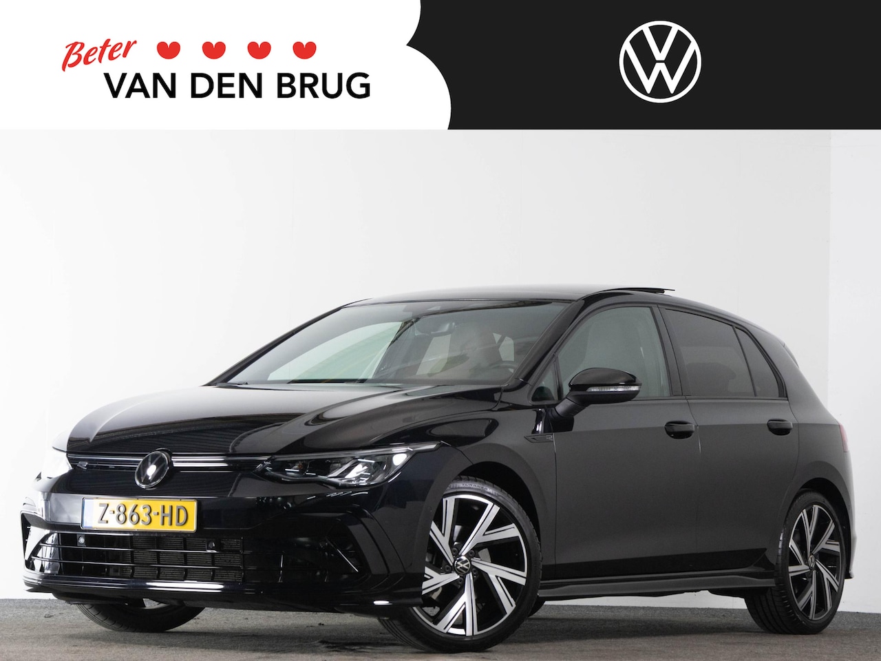 Volkswagen Golf - R-Line 1.5 eTSI 150 pk AUTOMAAT | LED IQ | Panoramadak | 18" velgen | Harman kardon | Adap - AutoWereld.nl
