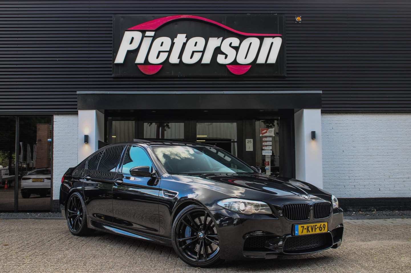 BMW M5 - 5-serie PANO MEMORY HUD DEALER OH LEES TEKST! - AutoWereld.nl