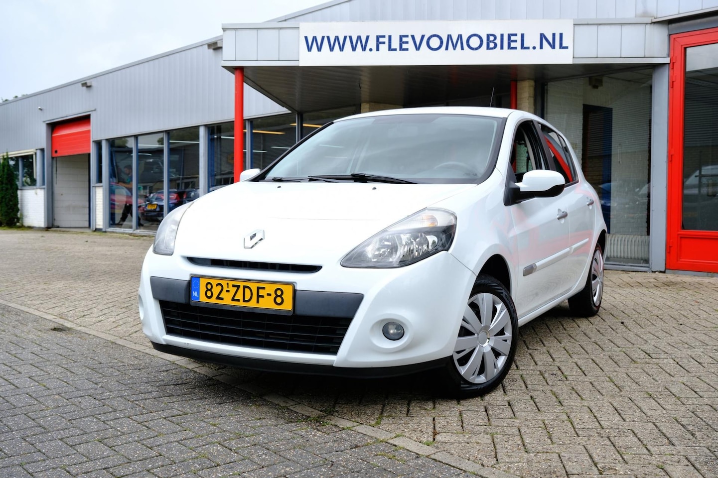 Renault Clio - 1.2 Authentique Airco|1e Eigenaar! - AutoWereld.nl