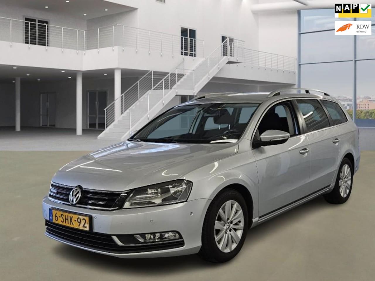 Volkswagen Passat Variant - 1.6 TDI BlueMotion Executive Edition EXPORT - AutoWereld.nl