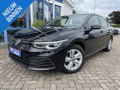 Volkswagen Golf - 1.5 TSI | Navigatie, Apple carplay/Android Auto, Parkeersensoren V+A, Adaptive cruise cont