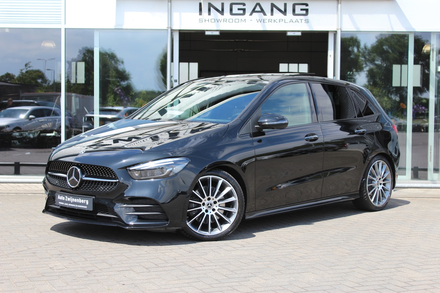 Mercedes-Benz B-klasse - 220 4MATIC Premium Plus | Pano | Burmester | Trekhaak | - AutoWereld.nl