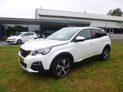 Peugeot 3008 - 1.2 PURETECH ALLURE