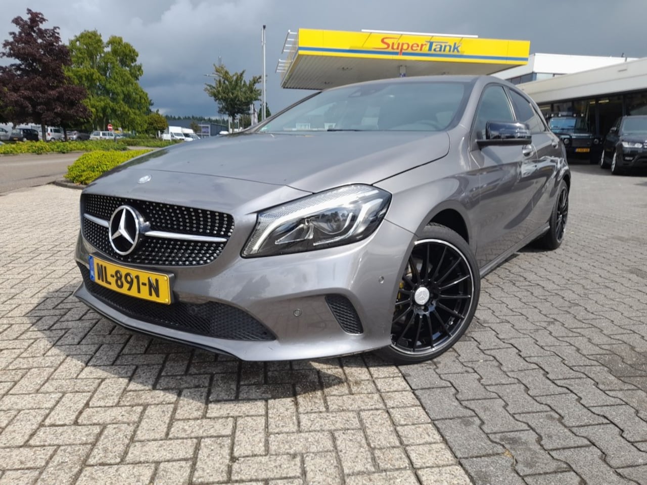 Mercedes-Benz A-klasse - A180 SPORTSTOELEN HARMON KARDON CAMERA - AutoWereld.nl