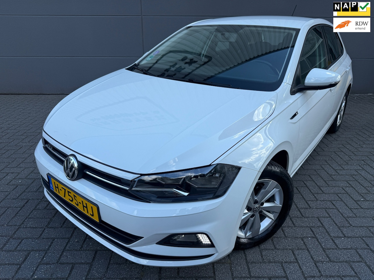 Volkswagen Polo - 1.0 TSI R-LINE Business*CRUISE*APK*NAP*NAVI*CARPLY*PARK SENSOREN - AutoWereld.nl