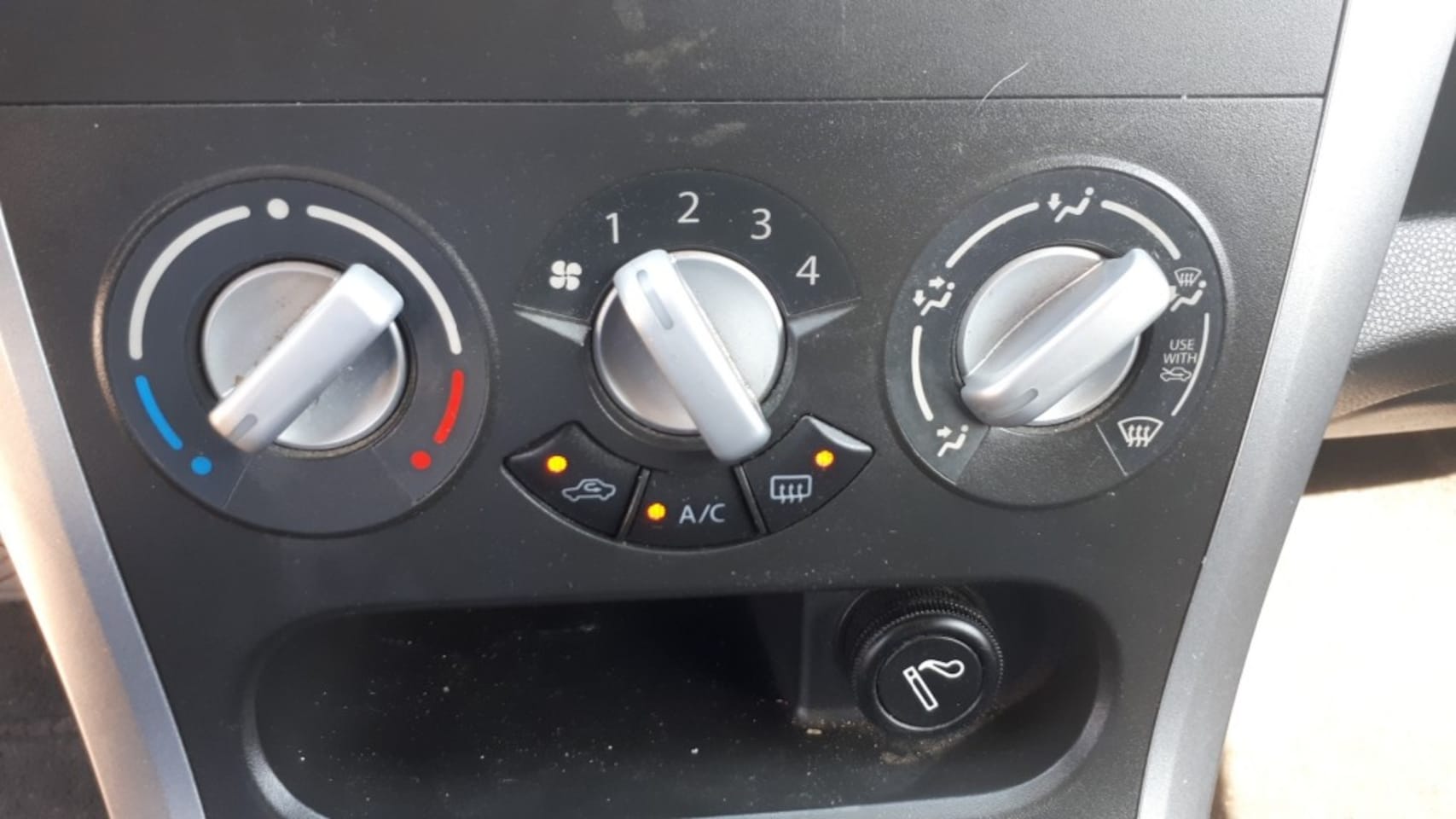 Suzuki Splash - 1.2 Exclusive  AUTOMAAT/AIRCO/RADIO CD/LMV