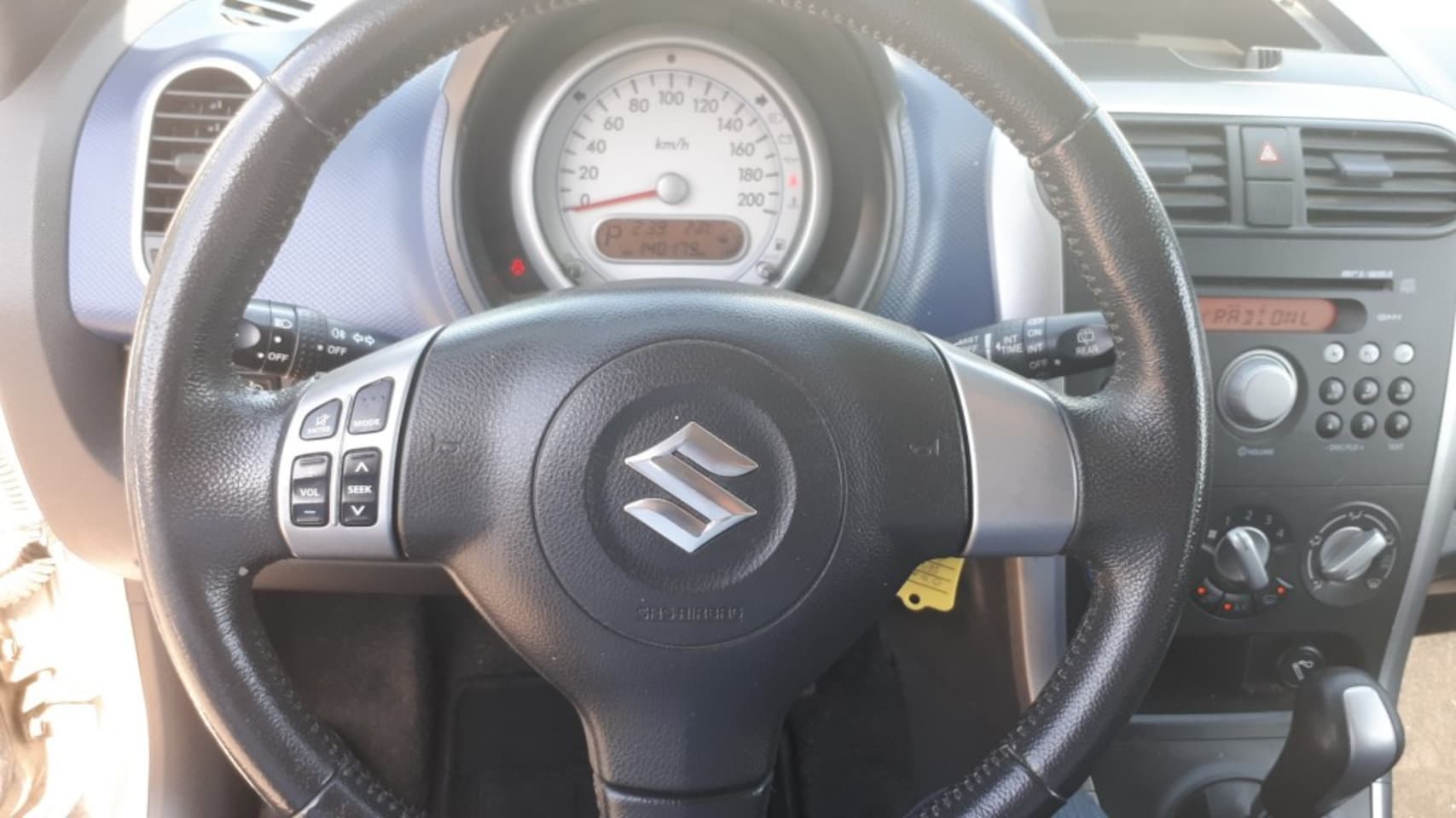 Suzuki Splash - 1.2 Exclusive  AUTOMAAT/AIRCO/RADIO CD/LMV