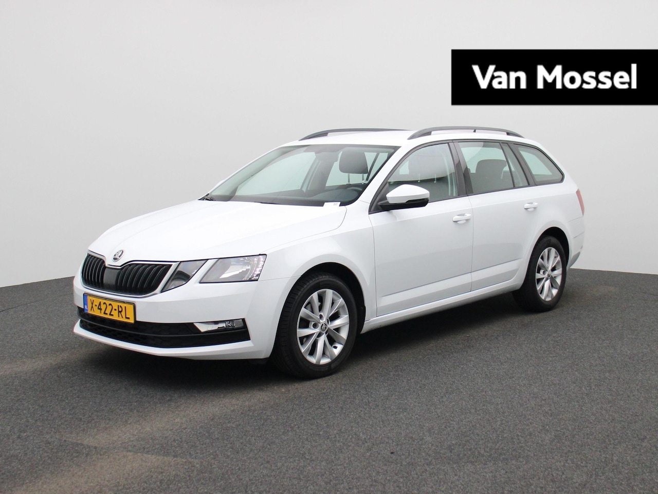 Skoda Octavia Combi - 1.6 TDI Greentech Ambition Business | Apple Carplay / Android Auto | Parkeersensoren | Cli - AutoWereld.nl