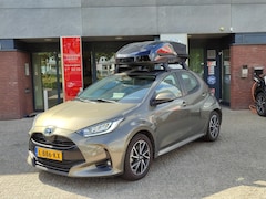 Toyota Yaris - 1.5 Hybrid DYNAMIC TREKHAAK PARK-SENSOREN 4S-BANDEN APPLE/ANDROID CLIMA AD-CRUISE BLUETOOT