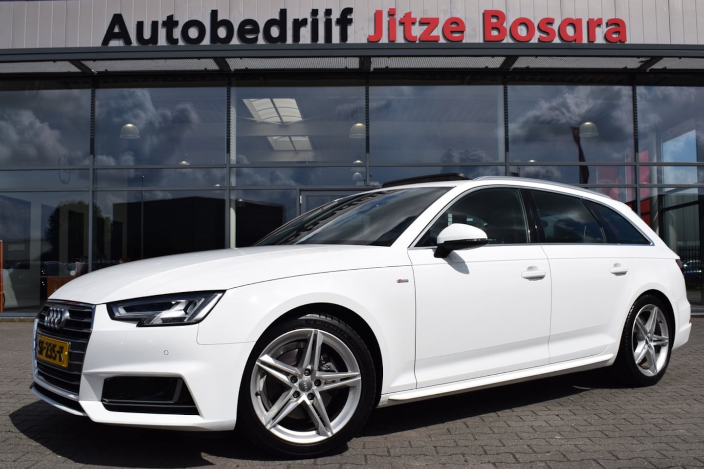 Audi A4 Avant - 1.4 TFSi Automaat Sport S-Line LED | Panoramadak | Half Leder | 2x S-Line | Full Map Navi - AutoWereld.nl
