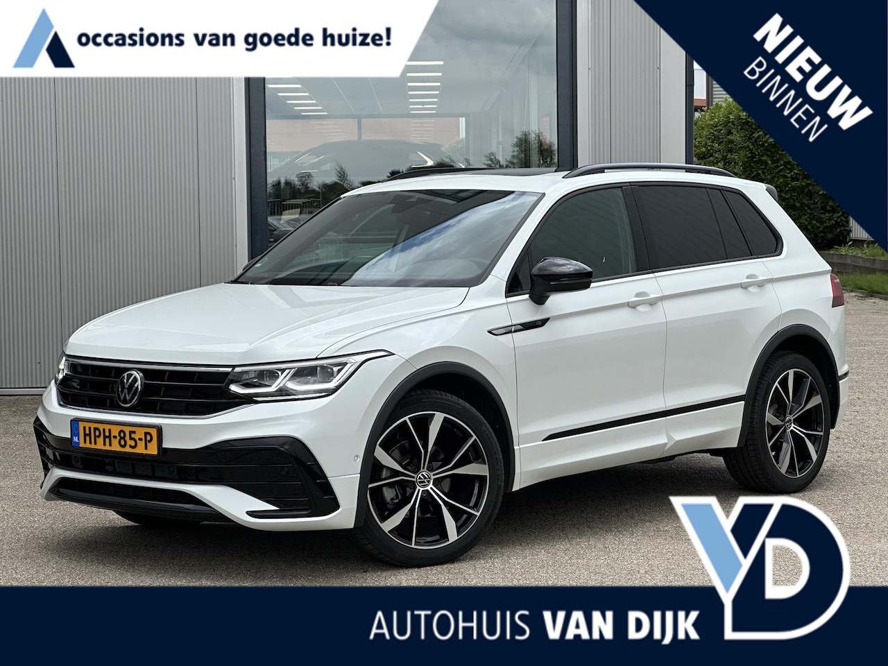 Volkswagen Tiguan - 1.5 TSI R-Line | Trailer- en Winterpakket/Pano-Dak/20-inch/Cruise Adaptief - AutoWereld.nl