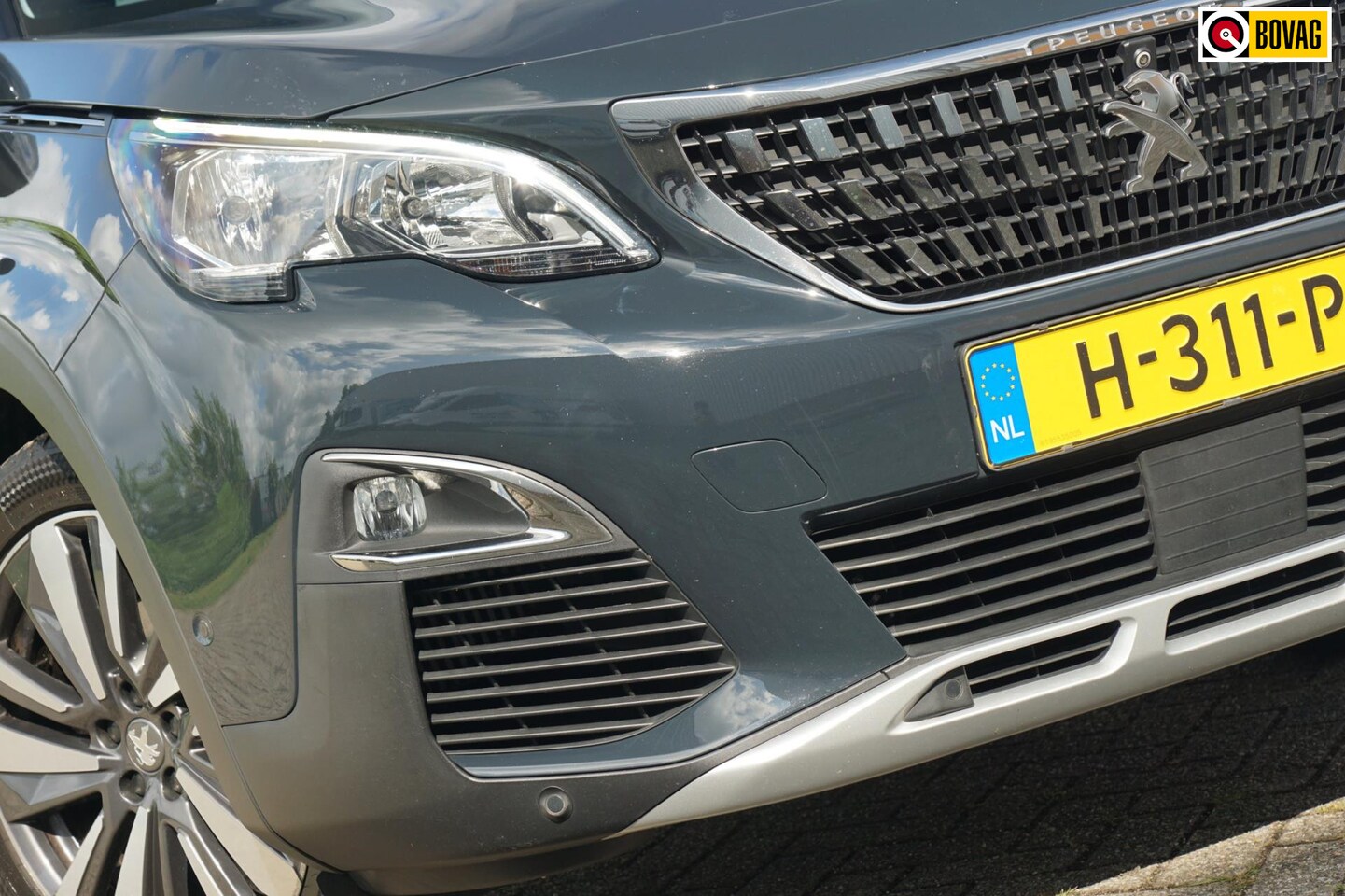 Peugeot 3008 - 1.2 PureTech Blue Lease Premium - Gris Hurricane - Nieuwstaat - AutoWereld.nl