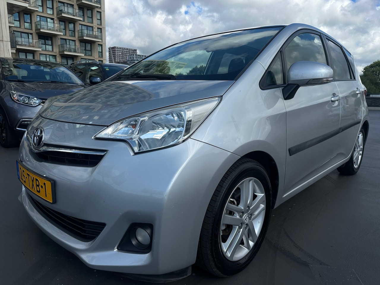 Toyota Verso S - 1.3 VVT-i Dynamic AUTOMAAT 1e Eigenaar Dealer Onderhouden Winterbanden - AutoWereld.nl