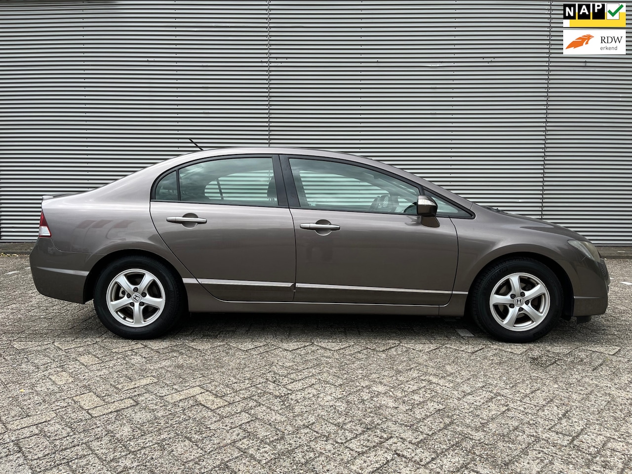 Honda Civic - 1.3 Hybrid Elegance Clima * Lm velgen * 1e eigenaar * Cruise Control * NAP * - AutoWereld.nl