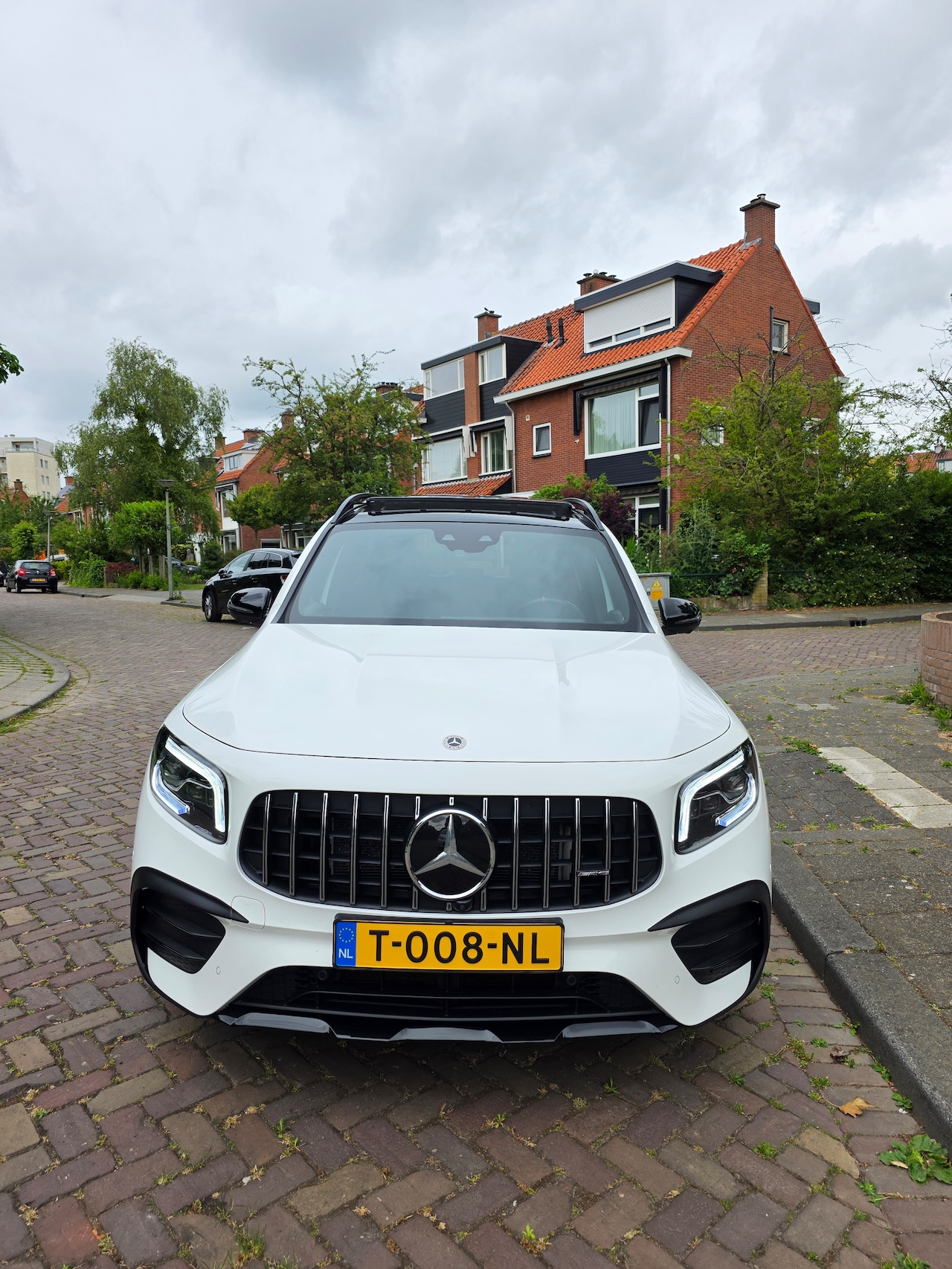 Mercedes-Benz GLB - 35 AMG 4MATIC Premium Plus - AutoWereld.nl