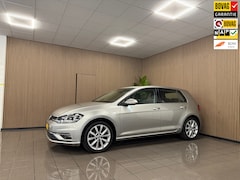 Volkswagen Golf - 1.0 TSI Highline * Carplay / Virtual cockpit / Navigatie / Trekhaak / NL Auto