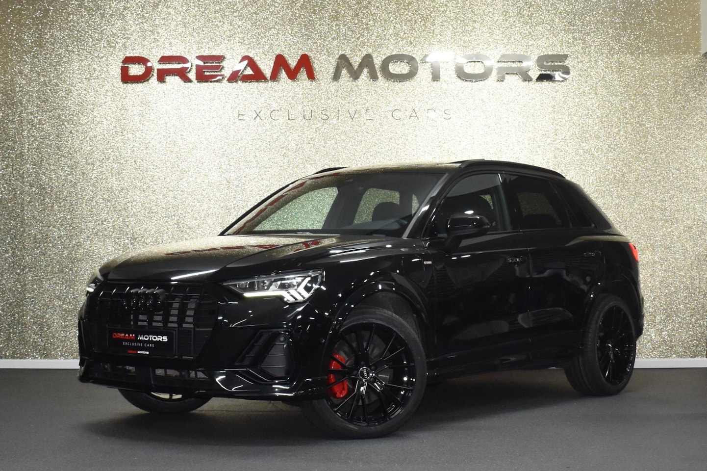 Audi Q3 - 45 TFSI e 245pk S-Line | TREKHAAK | SONOS | PANODAK - AutoWereld.nl