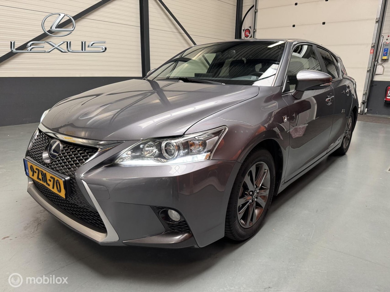 Lexus CT 200h - F Sport Line Dealer onderhouden|NL-Auto - AutoWereld.nl