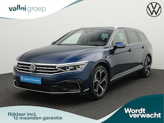 Volkswagen Passat Variant - 1.4 TSI 218 pk DSG PHEV GTE Business | Panoramadak | Geheugen-/massagestoel | Navigatie Di