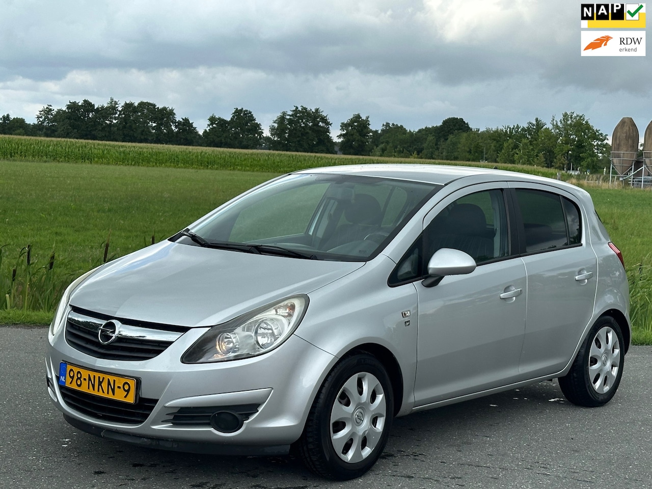 Opel Corsa - 1.2-16V '111' Edition | Nap | Nw Apk | Airco - AutoWereld.nl