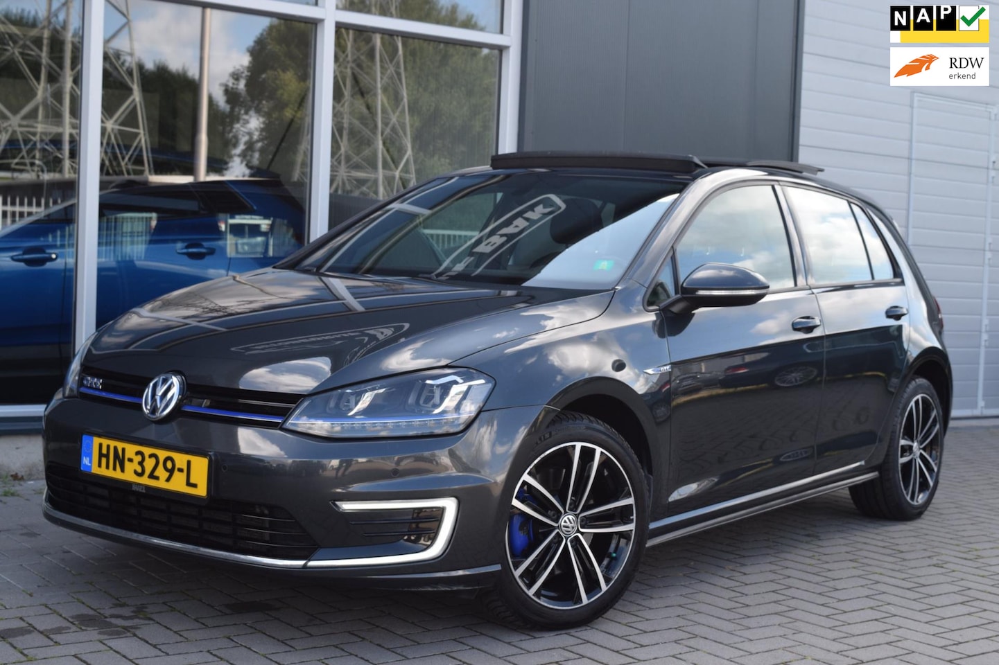Volkswagen Golf - 1.4 TSI GTE | Pano | DAB+ | LED | NAP + APK 7-2026 ! - AutoWereld.nl