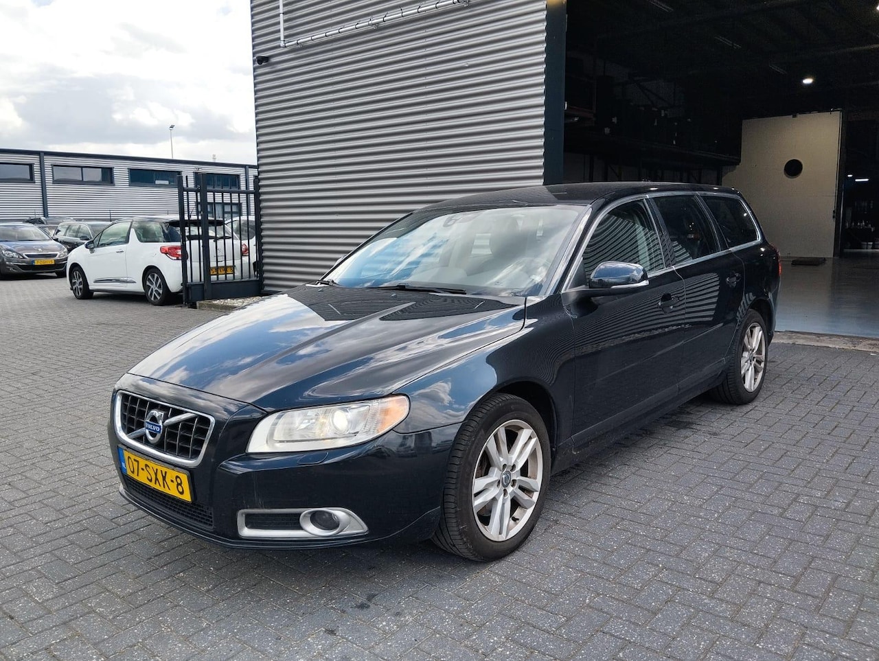 Volvo V70 - 2.0 D3 Limited Edition 2.0 D3 Limited Edition - AutoWereld.nl