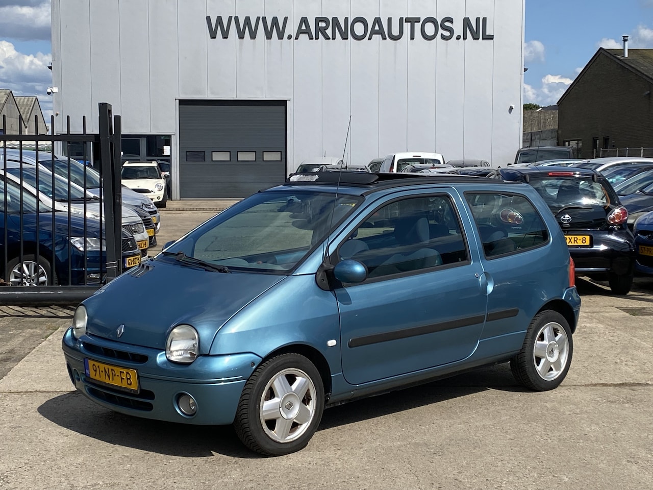 Renault Twingo - 1.2 Authentique 1.2 Authentique, APK TOT 19-06-26, ELEK-PANORAMADAK, STUURBEKRACHTIGING, ELEK-RAMEN, AIRBA - AutoWereld.nl