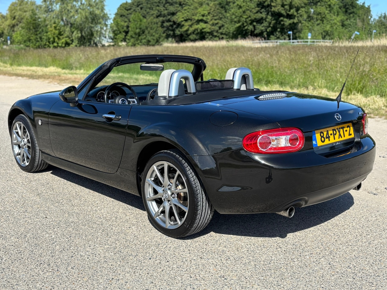 Mazda MX-5 - Roadster Kaminari 1.8 Kaminari Cabriolet/Leder/Cruise/Acc - AutoWereld.nl