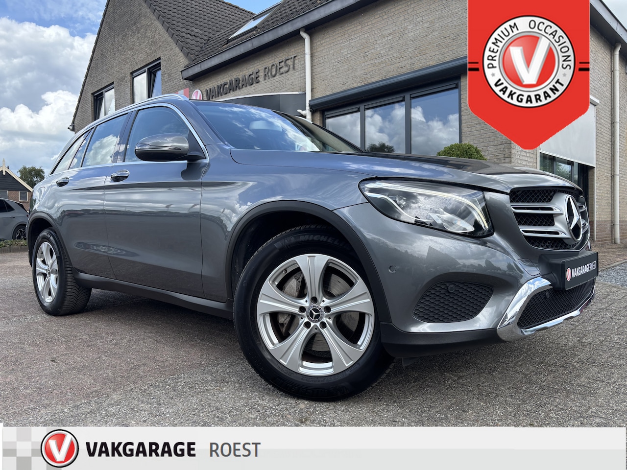 Mercedes-Benz GLC-klasse - 250 4MATIC Business Automaat Trekhaak / Full LED / All-Seasons - AutoWereld.nl