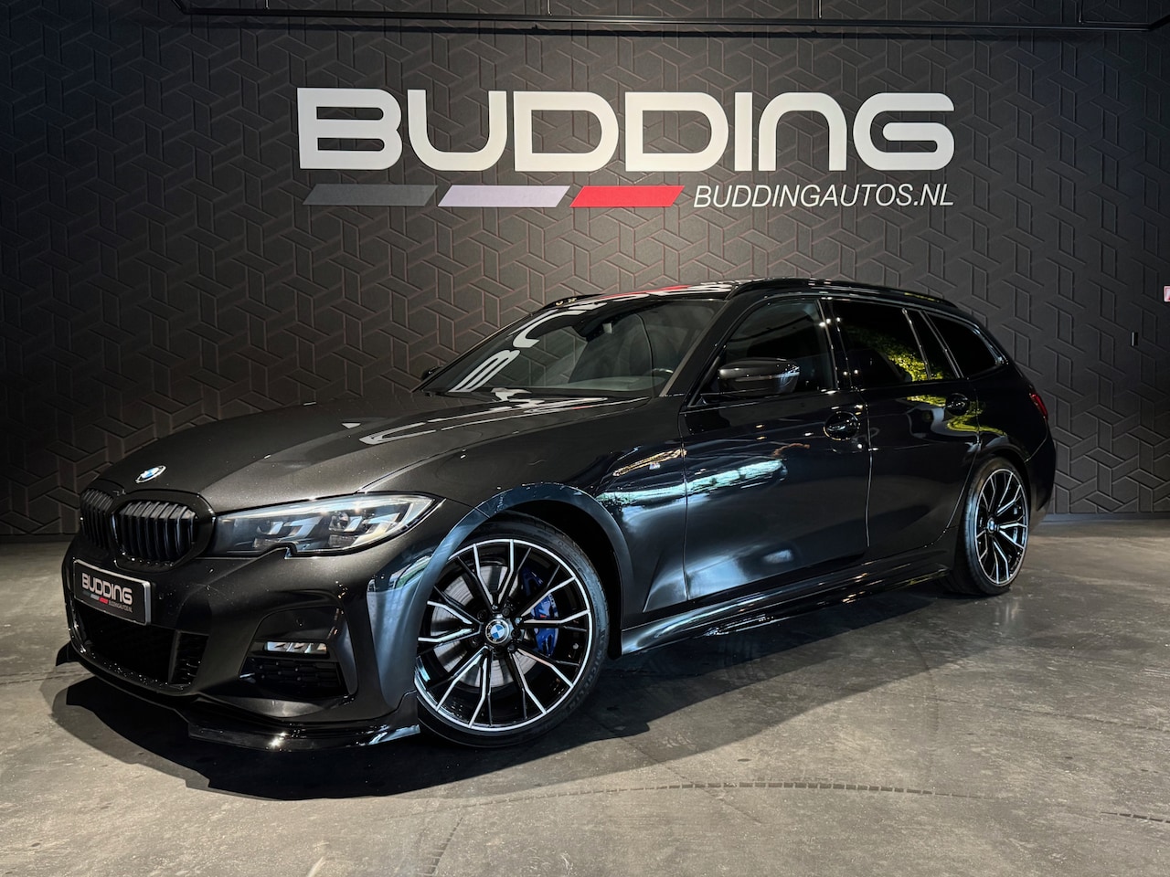 BMW 3-serie Touring - 330i | M-performance | Pano | 258pk - AutoWereld.nl