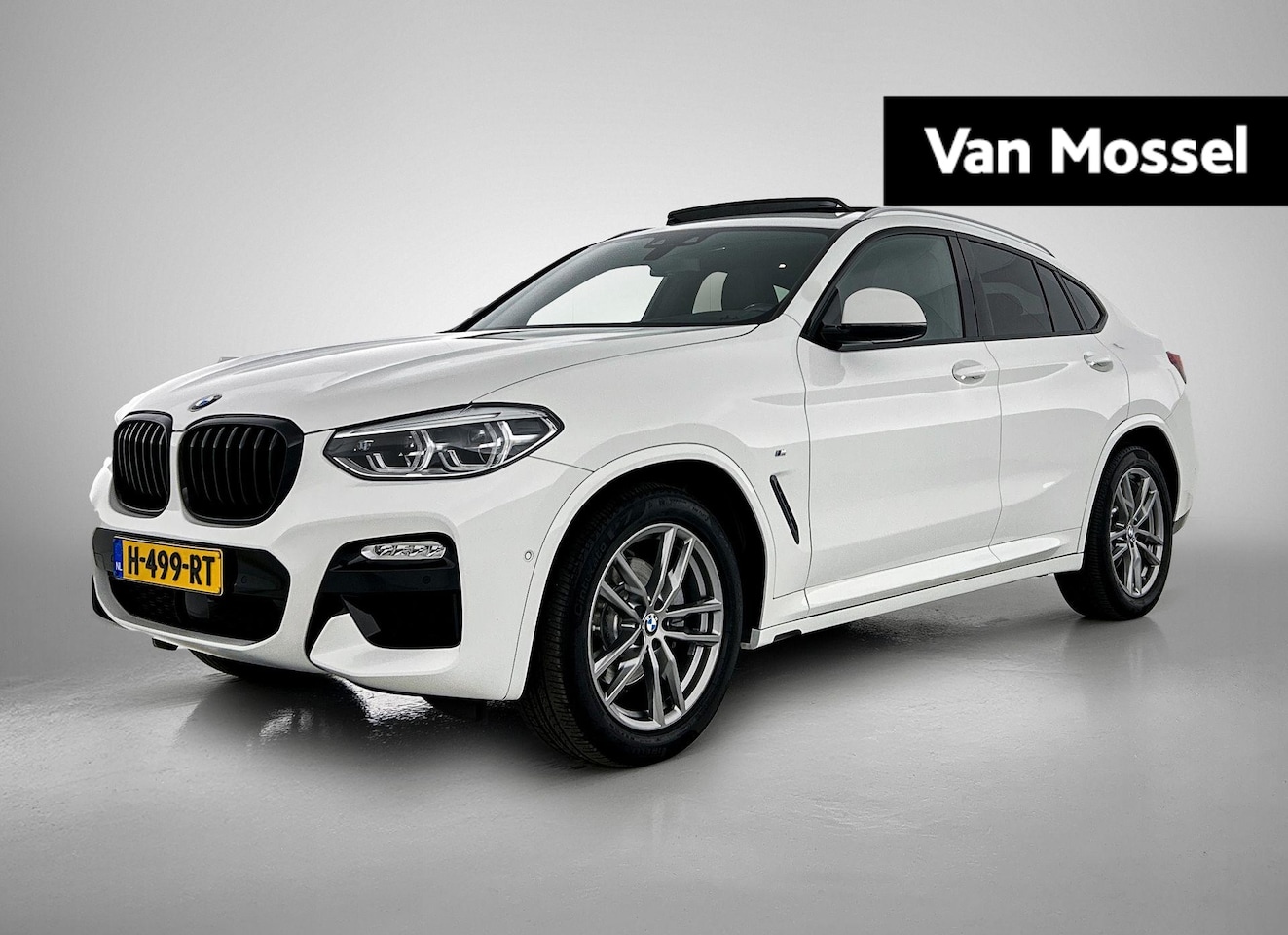 BMW X4 - xDrive20i High Executive | VERWACHT | M-SPORT | HEAD-UP DISPLAY | PANORAMADAK | ACHTERUITR - AutoWereld.nl