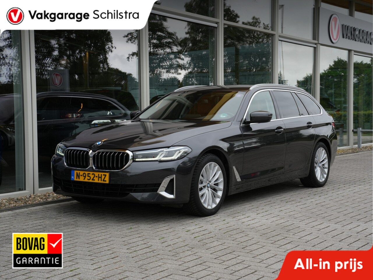 BMW 5-serie Touring - 520i Business Edition Plus | Laserlicht | DAB | Comfortstoelen | Camera - AutoWereld.nl
